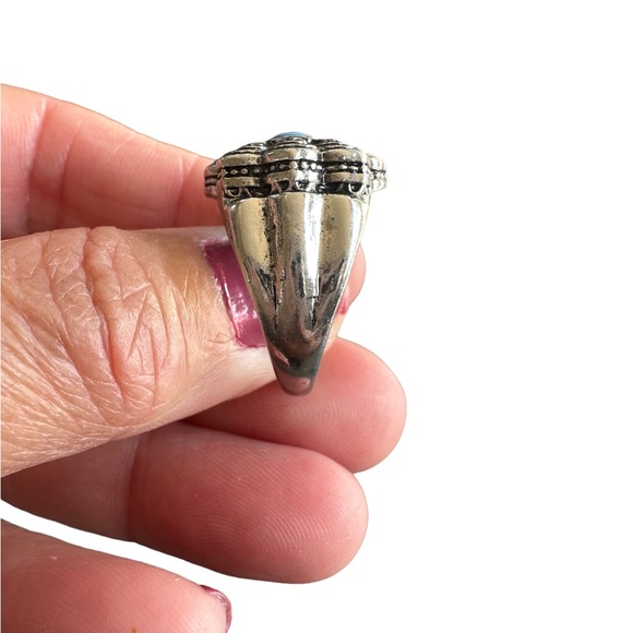 Vintage Bohemian Silver Flower and Turquoise Ring - Picture 4 of 5